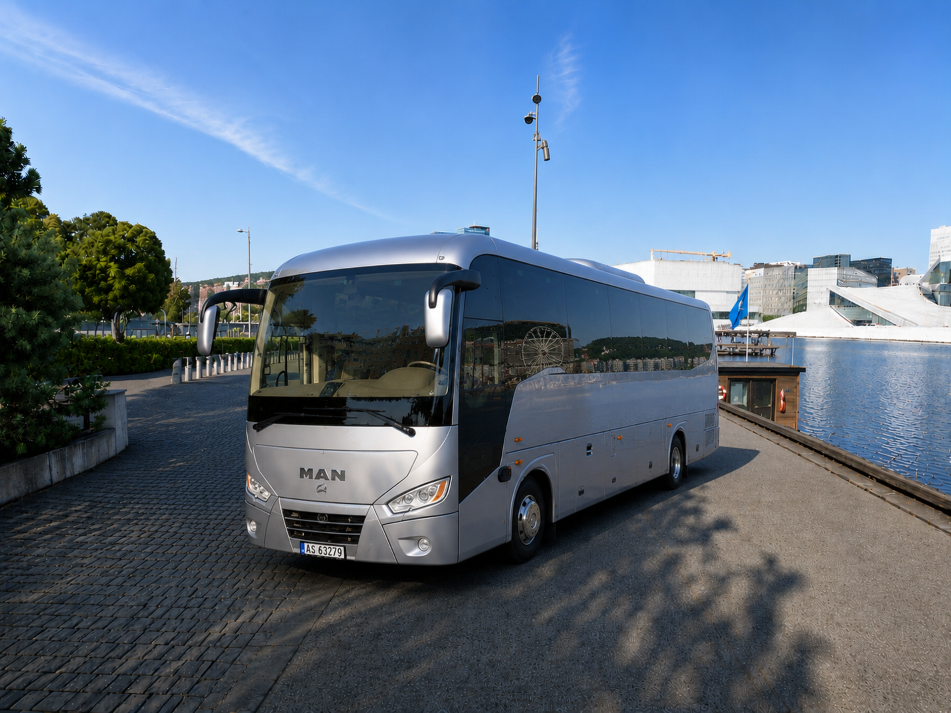 Luxury Coach exterior
